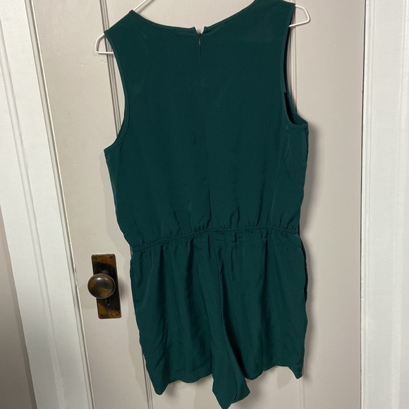 Forever 21 Romper - Picture 4 of 5